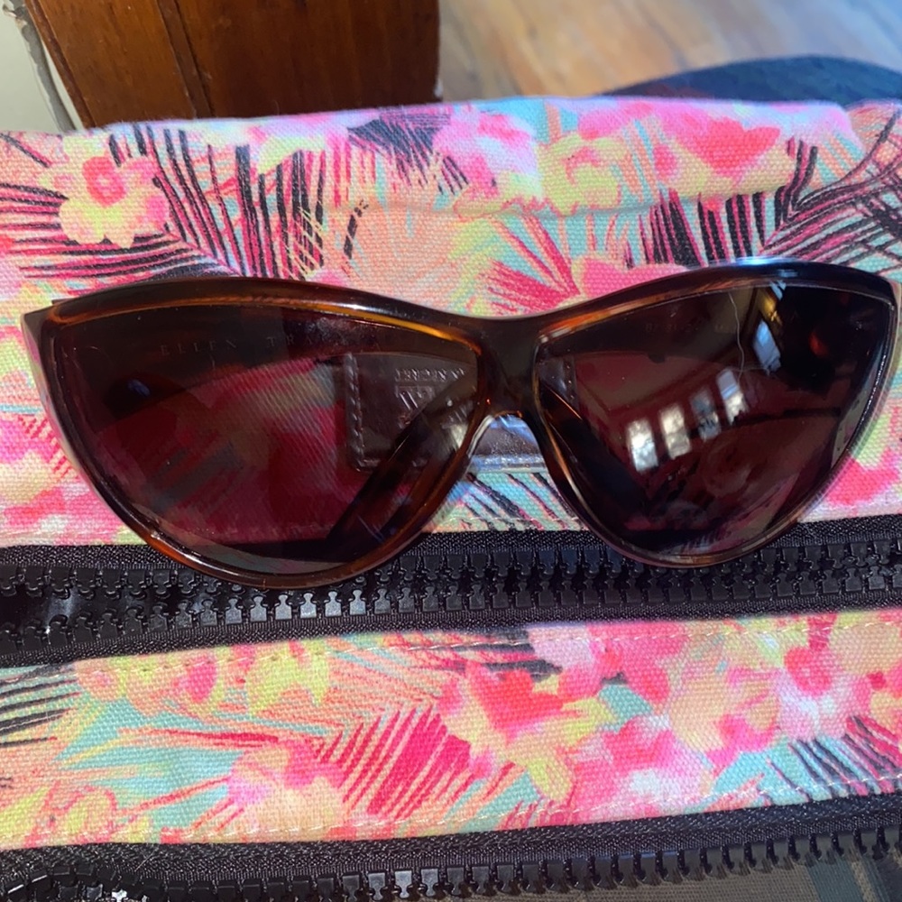 ellen Tracy sunglasses
